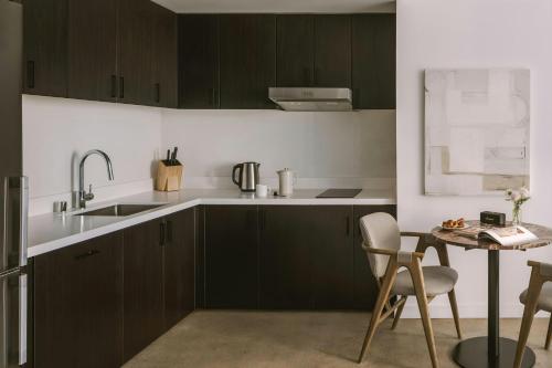 Konyha, Sonder by Marriott Bonvoy The Winfield Apartments Downtown LA in Los Angeles belváros Konyha, Sonder by Marriott Bonvoy The Winfield Apartments Downtown LA in Los Angeles belváros