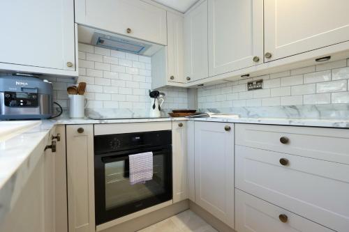 Your Bradford Haven Comfort and Nature in Claverton Your Bradford Haven Comfort and Nature in Claverton