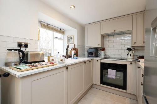 Your Bradford Haven Comfort and Nature in Claverton Your Bradford Haven Comfort and Nature in Claverton