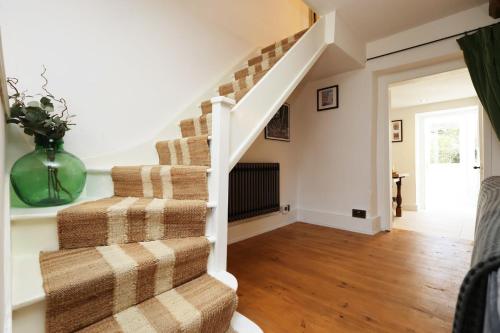 Your Bradford Haven Comfort and Nature in Claverton Your Bradford Haven Comfort and Nature in Claverton