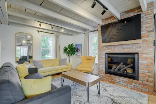 Maison ancestrale completement renovee 4 chambres in Bromont (QC) Maison ancestrale completement renovee 4 chambres in Bromont (QC)