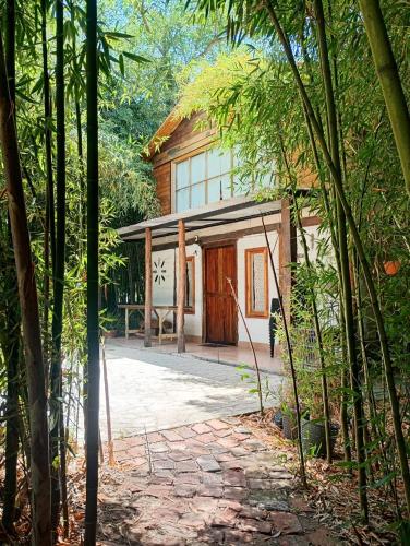 숙소 외관, Cabaña Encantada (Cabana Encantada) in 바케로스 숙소 외관, Cabaña Encantada (Cabana Encantada) in 바케로스