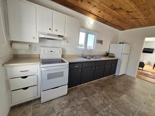 Konyha, Sunset Shore House in Shelburne (NS) Konyha, Sunset Shore House in Shelburne (NS)