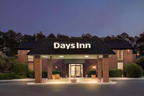 外部景觀, 斯泰茨伯勒溫德姆戴斯酒店 (Days Inn by Wyndham Statesboro) in 斯泰茨伯勒(GA) 外部景觀, 斯泰茨伯勒溫德姆戴斯酒店 (Days Inn by Wyndham Statesboro) in 斯泰茨伯勒(GA)