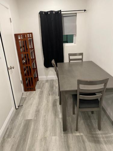 Hollywood Homes of Love in Los Angeles (CA) Hollywood Homes of Love in Los Angeles (CA)