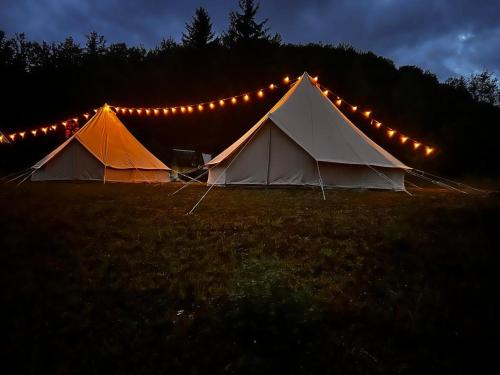 Glamping Tent - Tara Place in โปลยา Glamping Tent - Tara Place in โปลยา