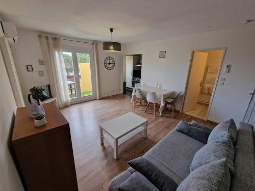 Grand et Cosy T2 a 10min des facultes in Alco Grand et Cosy T2 a 10min des facultes in Alco