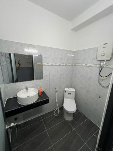 Łazienka, Khách Sạn Xuân Lộc (Khach San Xuan Loc) in Dzielnica 6. Łazienka, Khách Sạn Xuân Lộc (Khach San Xuan Loc) in Dzielnica 6.