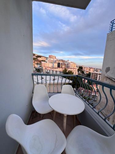 Prishtina Hotel Sarande in サランダ(バイーア) Prishtina Hotel Sarande in サランダ(バイーア)