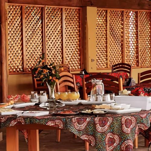 Hôtel de la Palmeraie (Hotel de la Palmeraie) in Бужумбура Hôtel de la Palmeraie (Hotel de la Palmeraie) in Бужумбура