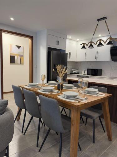 3-Bedroom Sea View Penthouse 4mins Walk to Beach - RC16 in 福萊-昂-福萊 3-Bedroom Sea View Penthouse 4mins Walk to Beach - RC16 in 福萊-昂-福萊