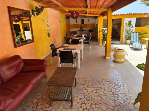 Hôtel Colibri Lac Rose (Hotel Colibri Lac Rose) in Niaga Hôtel Colibri Lac Rose (Hotel Colibri Lac Rose) in Niaga