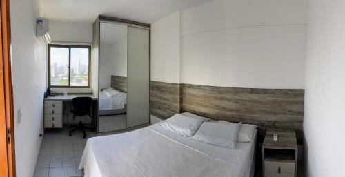 Simple Apartment, Heart of the Action! in Gracas Simple Apartment, Heart of the Action! in Gracas