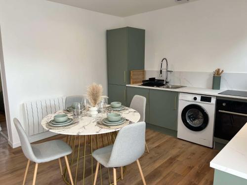 Kitchen, Les gites de l'ancienne ferme in Biville-sur-Mer Kitchen, Les gites de l'ancienne ferme in Biville-sur-Mer