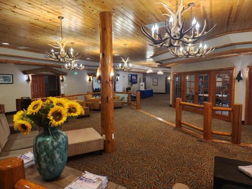 會議室/宴會廳, Holiday Inn Resort The Lodge at Big Bear Lake By IHG in 大熊湖 (CA) 會議室/宴會廳, Holiday Inn Resort The Lodge at Big Bear Lake By IHG in 大熊湖 (CA)