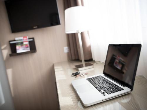 Business center, Hotel Lille Europe in Lille Business center, Hotel Lille Europe in Lille