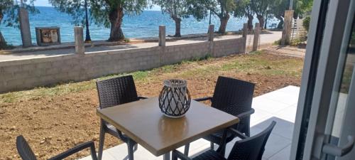 Strand, Serene beach house in Diakopto Strand, Serene beach house in Diakopto