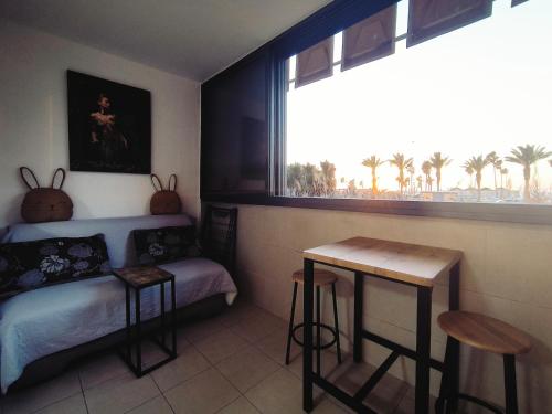 Beautiful studio apartment by the sea 60-10 in Kiryat Yam Beautiful studio apartment by the sea 60-10 in Kiryat Yam