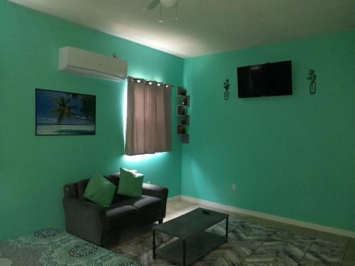 Roys Comfy Suites in George Town Roys Comfy Suites in George Town