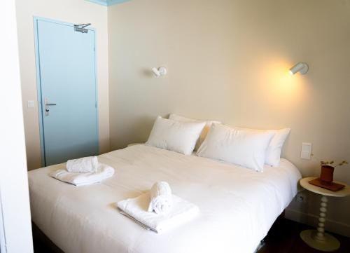 Hotel Bleu Soleil in كابريتون Hotel Bleu Soleil in كابريتون
