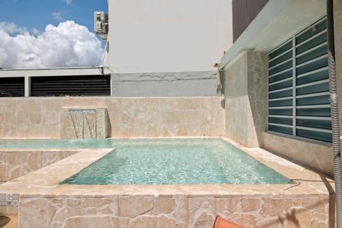 Family Home With Pool Near to The Airport and Solar Panel in Carolina Family Home With Pool Near to The Airport and Solar Panel in Carolina