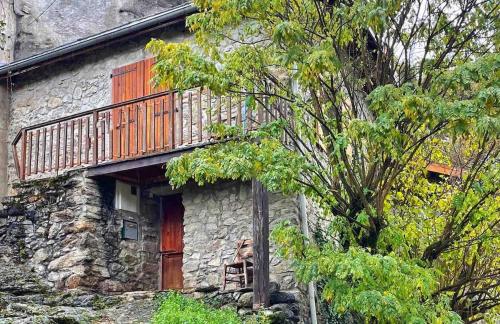 Mountain house Junac in Siguer Mountain house Junac in Siguer