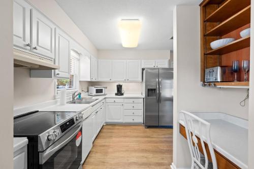 Beach & Downtown Family Fun Wilmington Stay Villa in 默特爾格羅夫 Beach & Downtown Family Fun Wilmington Stay Villa in 默特爾格羅夫