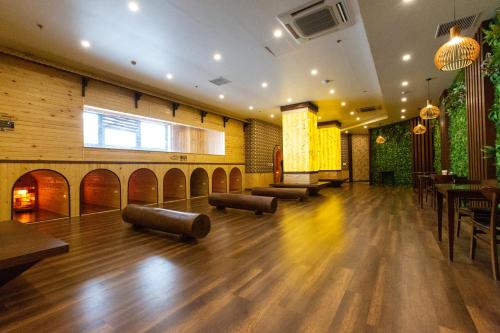 Xông khô, Khách Sạn và Spa Đức Huy Grand (Duc Huy Grand Hotel and Spa) in Lào Cai Xông khô, Khách Sạn và Spa Đức Huy Grand (Duc Huy Grand Hotel and Spa) in Lào Cai