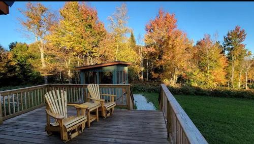 Off-Gris Eco-Friendly Cabin with Spectacular Views Ideal for Small Groups in NY in Malone (NY) Off-Gris Eco-Friendly Cabin with Spectacular Views Ideal for Small Groups in NY in Malone (NY)