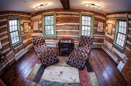Spacious Vacation Rental with Jacuzzi near the Pocono Mountains, Pennsylvania in 賓西法尼亞州利哈伊頓 Spacious Vacation Rental with Jacuzzi near the Pocono Mountains, Pennsylvania in 賓西法尼亞州利哈伊頓