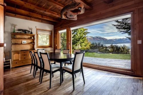 바/라운지, BOG Casa Inalafquen - con costa de lago in 비야 라 앙고스투라 바/라운지, BOG Casa Inalafquen - con costa de lago in 비야 라 앙고스투라