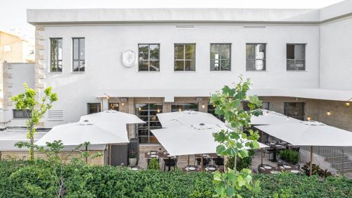 Hotel Carmel (Hotel Carmel) in Carmel Hotel Carmel (Hotel Carmel) in Carmel