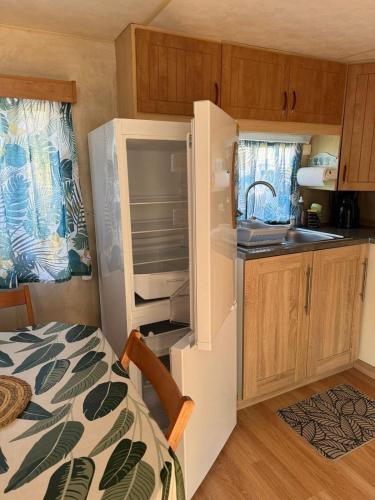 Kitchen, Abina-Eugene in Frejus Kitchen, Abina-Eugene in Frejus