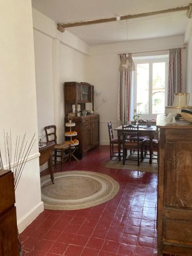 Sur les Ailes du Papillon-La Suite in Saint-Sauveur-en-Puisaye Sur les Ailes du Papillon-La Suite in Saint-Sauveur-en-Puisaye