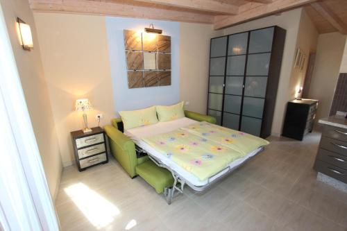 Kleines Ferienhaus Mit Terrasse Für Zwei Personen