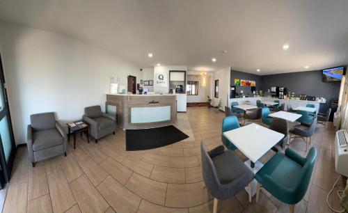 Quality Inn & Suites in Eau Claire (WI) Quality Inn & Suites in Eau Claire (WI)