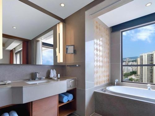 三亚湾红树林度假世界木棉酒店 (Mangrove Tree Resort World Sanya Bay Kapok Tower) in 三亚 三亚湾红树林度假世界木棉酒店 (Mangrove Tree Resort World Sanya Bay Kapok Tower) in 三亚
