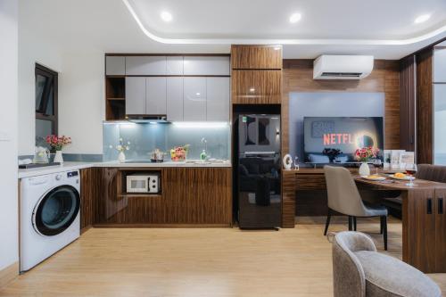 Kitchen, Wisteria Luxury Apartment Hanoi in Ba Dinh District - Truc Bach/Quan Thanh Kitchen, Wisteria Luxury Apartment Hanoi in Ba Dinh District - Truc Bach/Quan Thanh