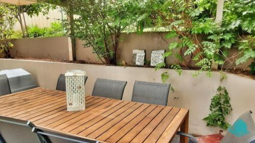 Instalações, Bellavista - dog friendly family home. in Porto Stephens Instalações, Bellavista - dog friendly family home. in Porto Stephens