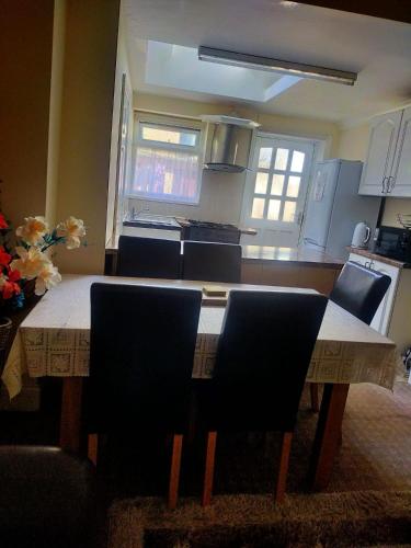 Apartment, Female and Children only in Other Apartment, Female and Children only in Other
