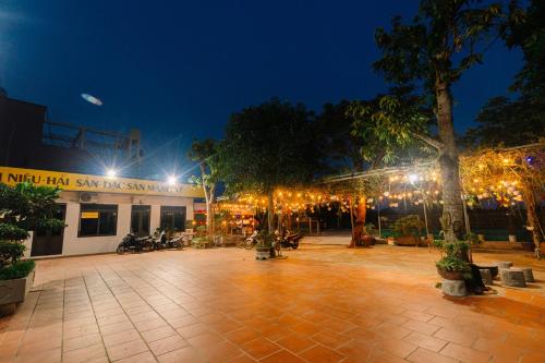 Khách Sạn Cát Cát - Hải Tiến (Khach San Cat Cat - Hai Tien) in ホアン タン ビーチ Khách Sạn Cát Cát - Hải Tiến (Khach San Cat Cat - Hai Tien) in ホアン タン ビーチ