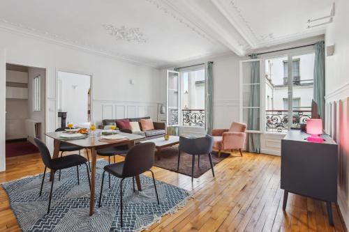 Palvelut, BnBNova - 2BR - Le Marais & Hotel de Ville in Paris Palvelut, BnBNova - 2BR - Le Marais & Hotel de Ville in Paris