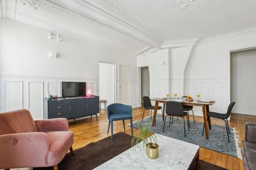 Palvelut, BnBNova - 2BR - Le Marais & Hotel de Ville in Paris Palvelut, BnBNova - 2BR - Le Marais & Hotel de Ville in Paris
