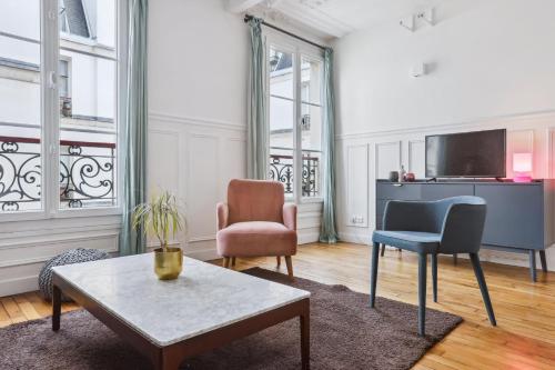 Palvelut, BnBNova - 2BR - Le Marais & Hotel de Ville in Paris Palvelut, BnBNova - 2BR - Le Marais & Hotel de Ville in Paris
