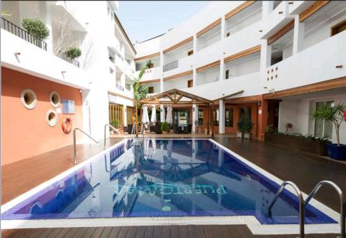Úszómedence, Aparthotel Puerto Mar in Peniscola Városközpont Úszómedence, Aparthotel Puerto Mar in Peniscola Városközpont