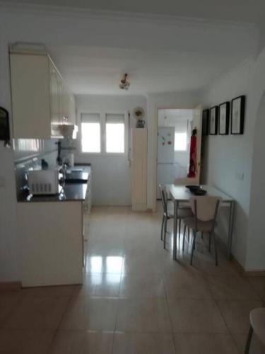 Konyha, Place with Terrace and Pool Ideal for Families in Les Marines Beach Konyha, Place with Terrace and Pool Ideal for Families in Les Marines Beach