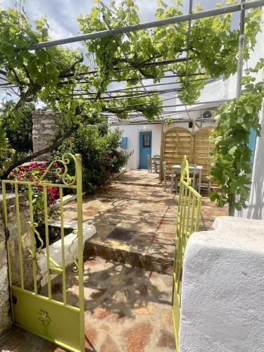 المنظر الخارجي, Kamaraki Grande Aroniadika in Aroniadika المنظر الخارجي, Kamaraki Grande Aroniadika in Aroniadika