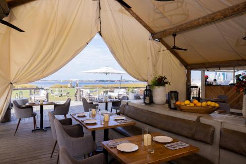 레스토랑, Collective Retreats Governors Island in 바우어리 레스토랑, Collective Retreats Governors Island in 바우어리