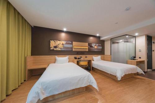 IU Hotel Changsha Railway Station Branch in Wuyi Square/IFS IU Hotel Changsha Railway Station Branch in Wuyi Square/IFS