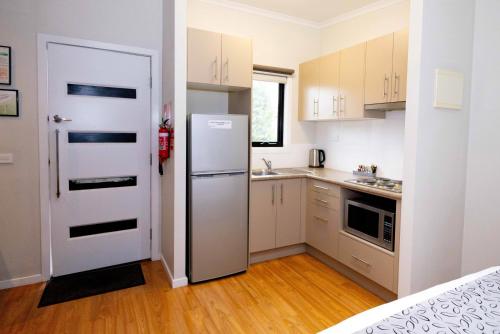 Airport Tourist Village Melbourne near Melbourne Airport Airport Tourist Village Melbourne near Melbourne Airport